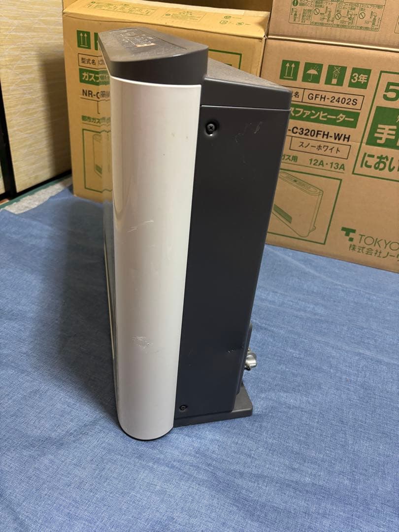 ガスファンヒーターやや傷や汚れあり