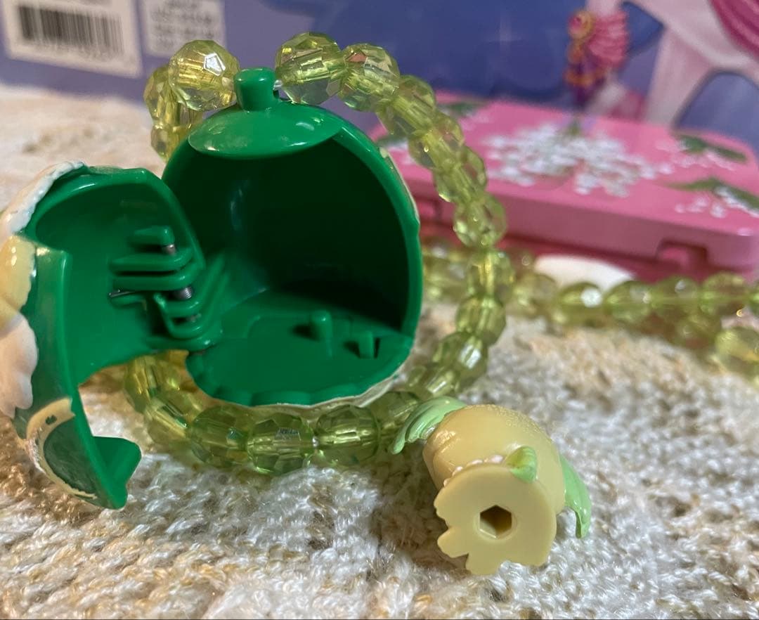 目立った傷や汚れなし