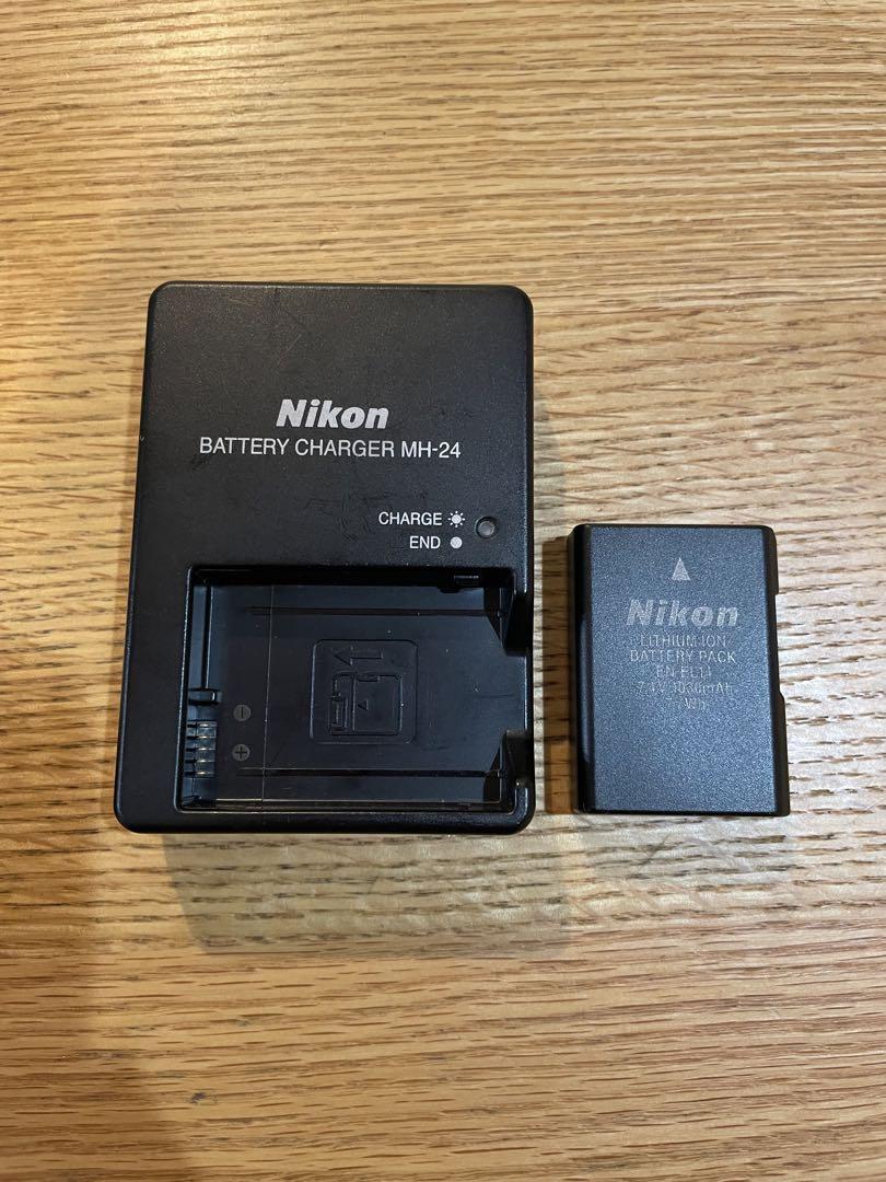Nikon COOLPIX P7700 本体と付属品