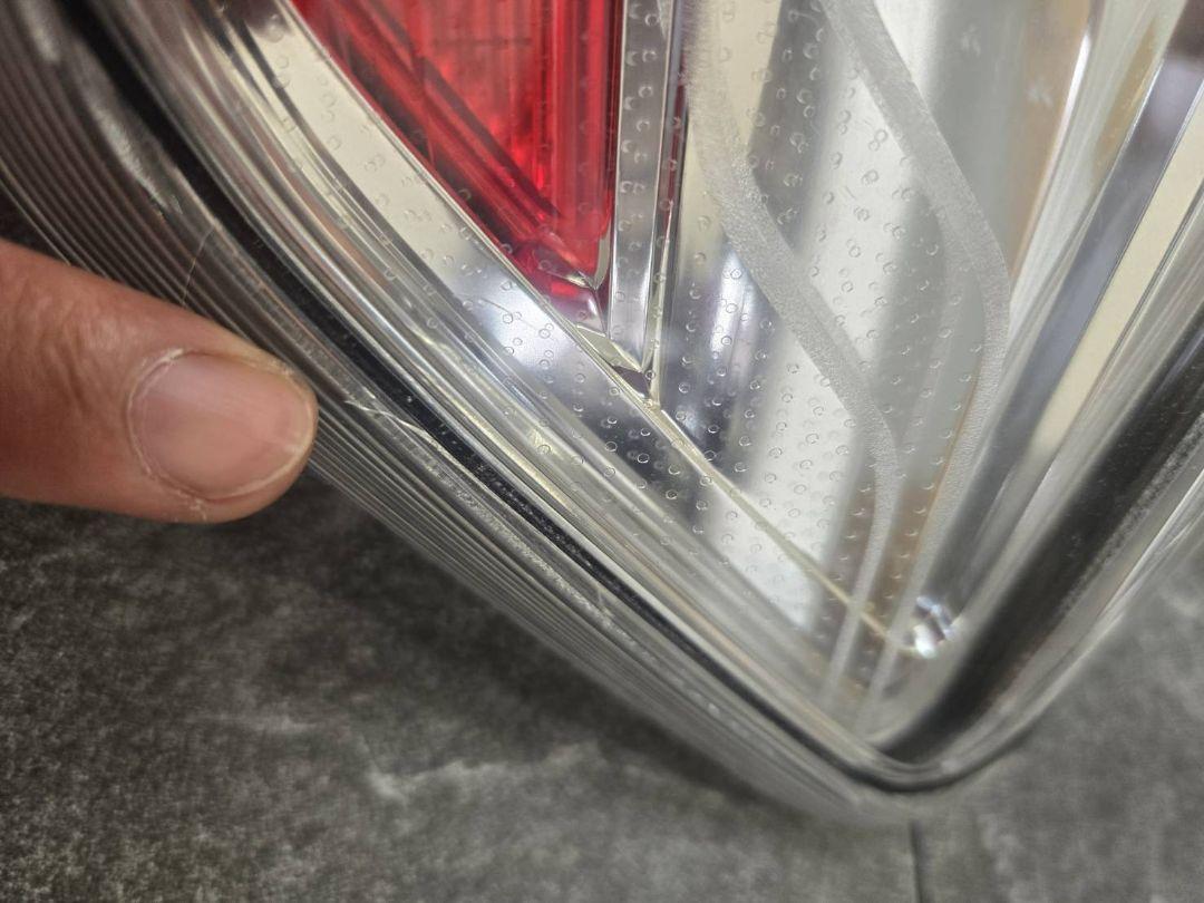 B21W 　日産　デイズ　ハイウェイスター　テールランプ