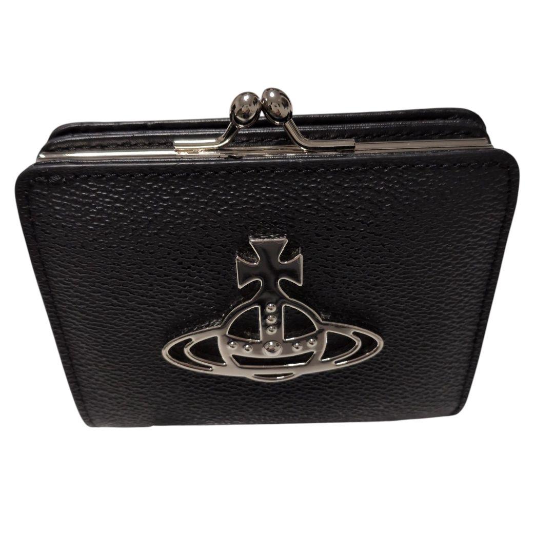 美品✨ ヴィヴィアンウエストウッド デカオーブ 二つ折り財布 黒 レザー がま口 美品✨ ヴィヴィアンウエストウッド デカオーブ 二つ折り財布 黒 レザー がま口