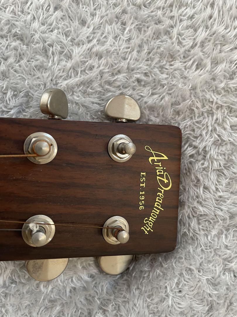 ギター　アコースティックギター　Aria Dreadnought おまけ付き