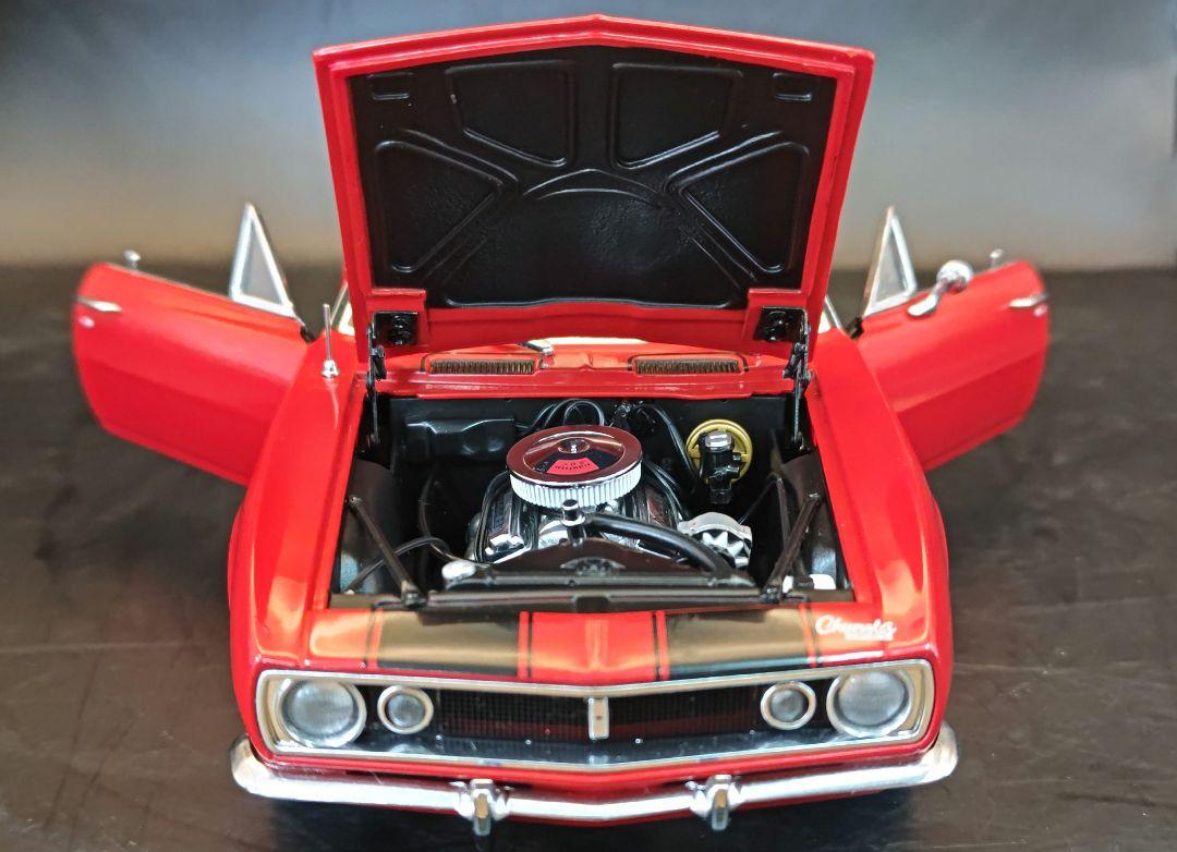 ミニカー american muscle 1/18 1967camaro Z28