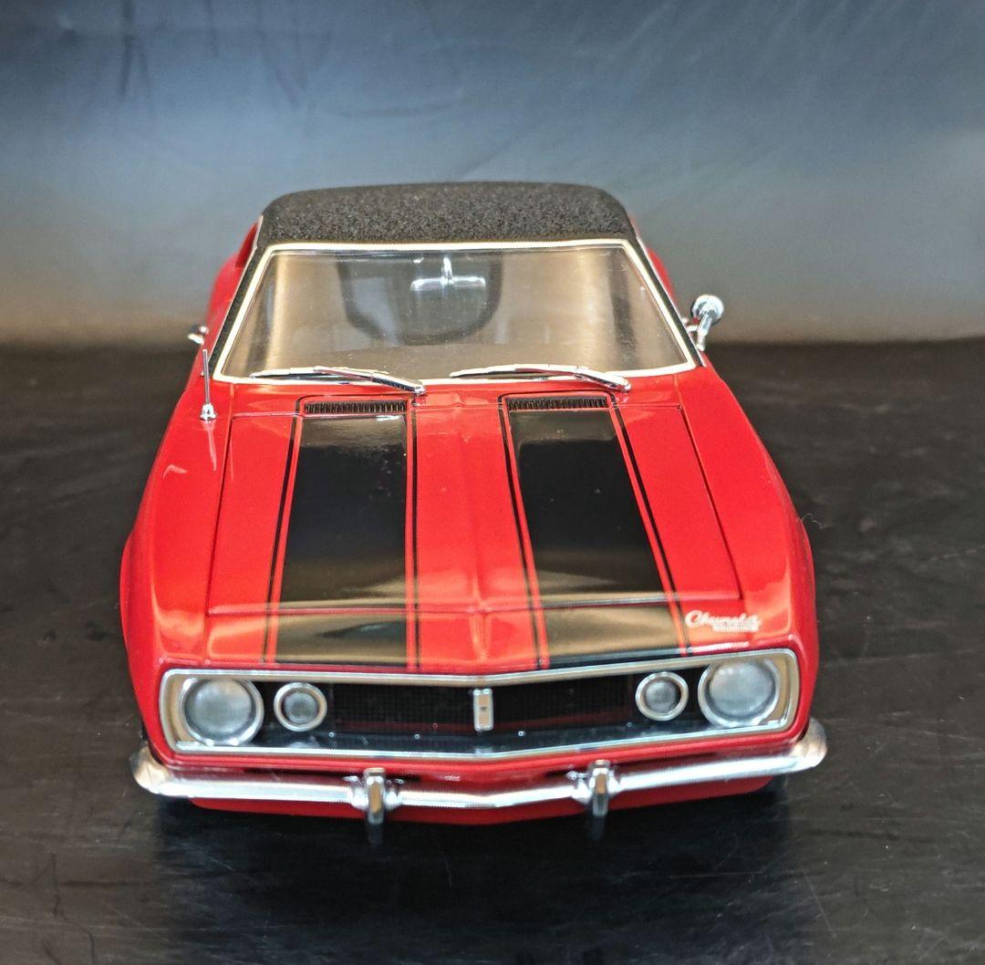 ミニカー american muscle 1/18 1967camaro Z28