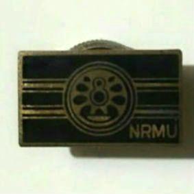 非売品/国鉄◇NRMU 動輪バッジ◇鉄道労組 記念章 ピンズ◇レア