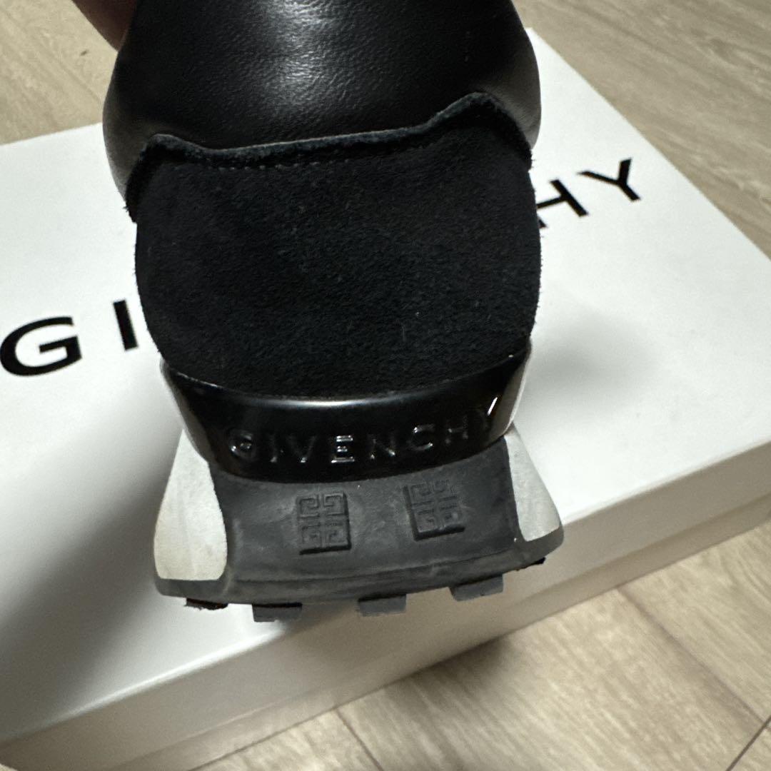 Givenchy GIV RUNNER CRAFT SNEAKERS ブラック