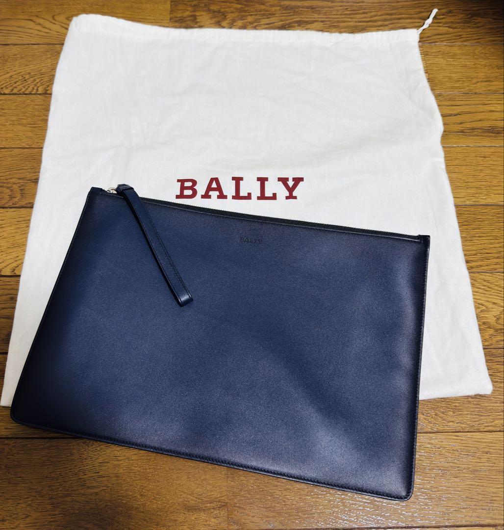 BALLY ネイビー クラッチバッグ A4サイズ