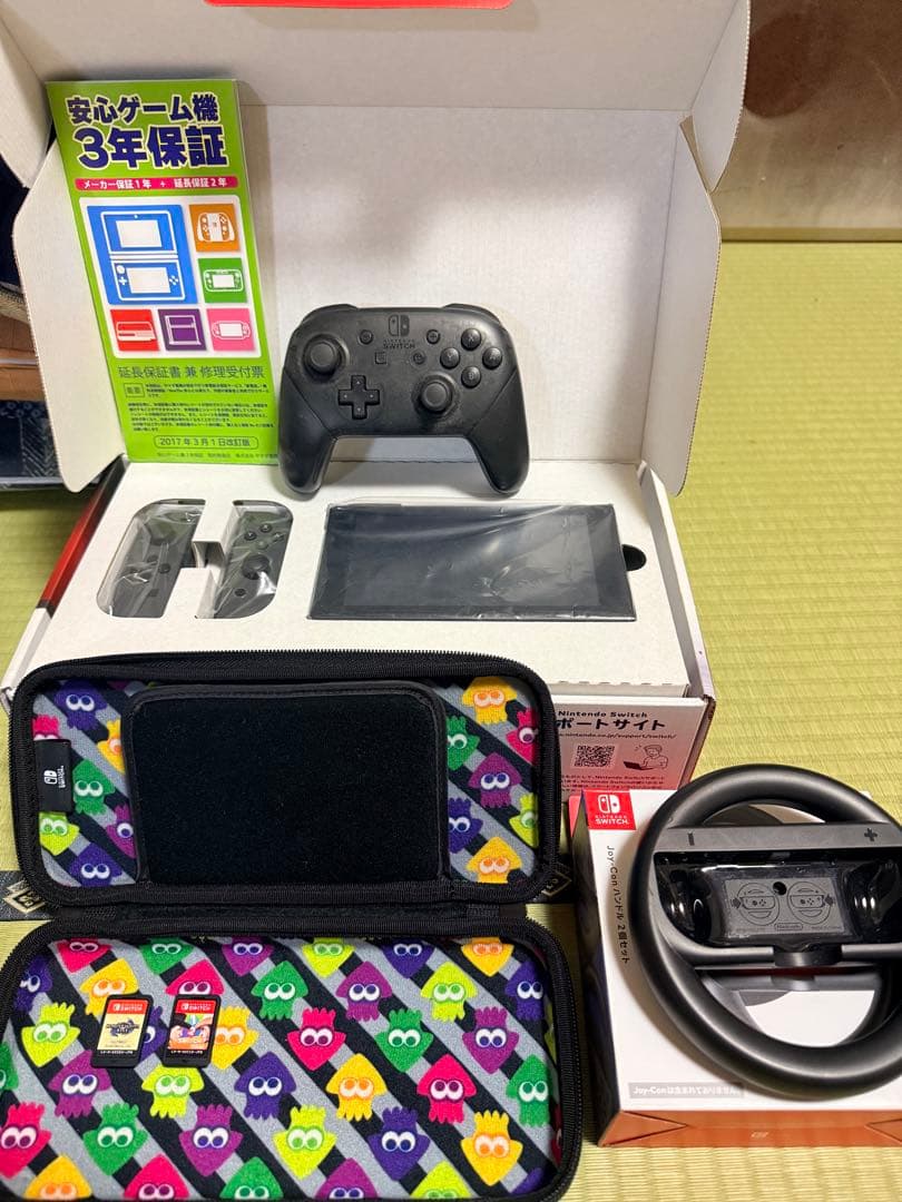 Nintendo Switch 本体 コントローラー ゲームカード2枚傷や汚れあり