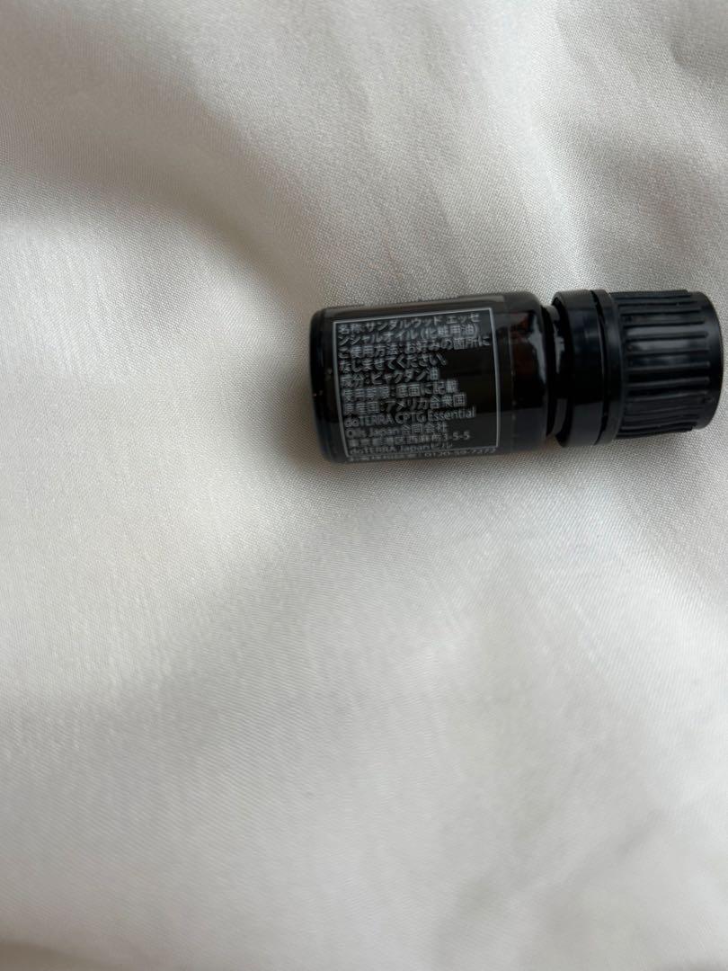 ドテラ　サンダルウッド エッセンシャルオイル　5ml