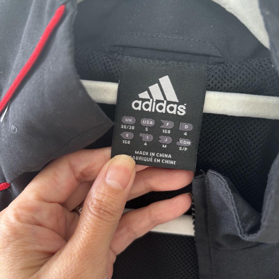 美品　AC Milan adidas ジャケット 黒　Mサイズ