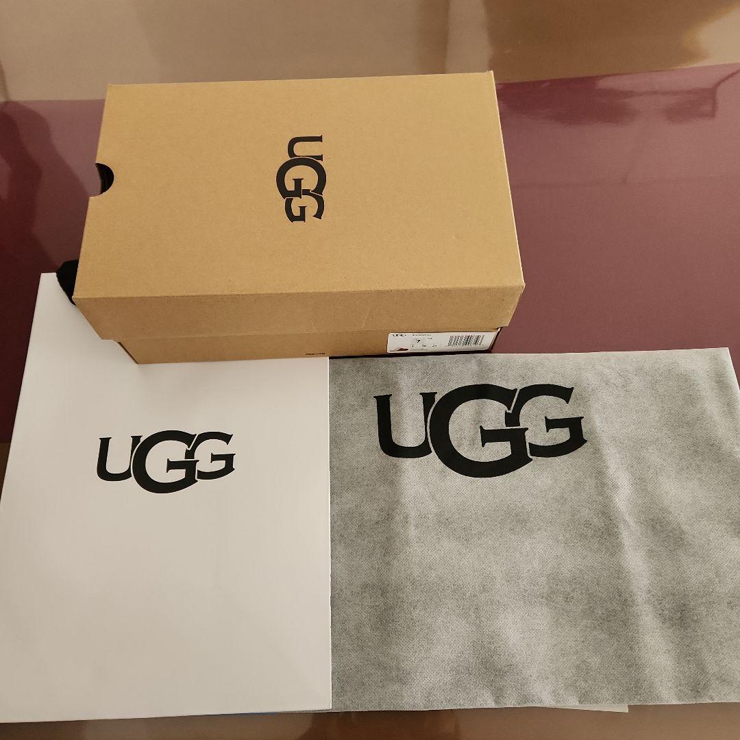 UGG アグ SCUFFETTE スカフェット サンダル チェスナット 24cm