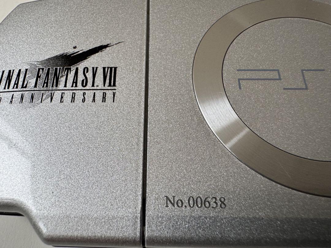 CRISIS CORE FF7 10th Anniversary Limited