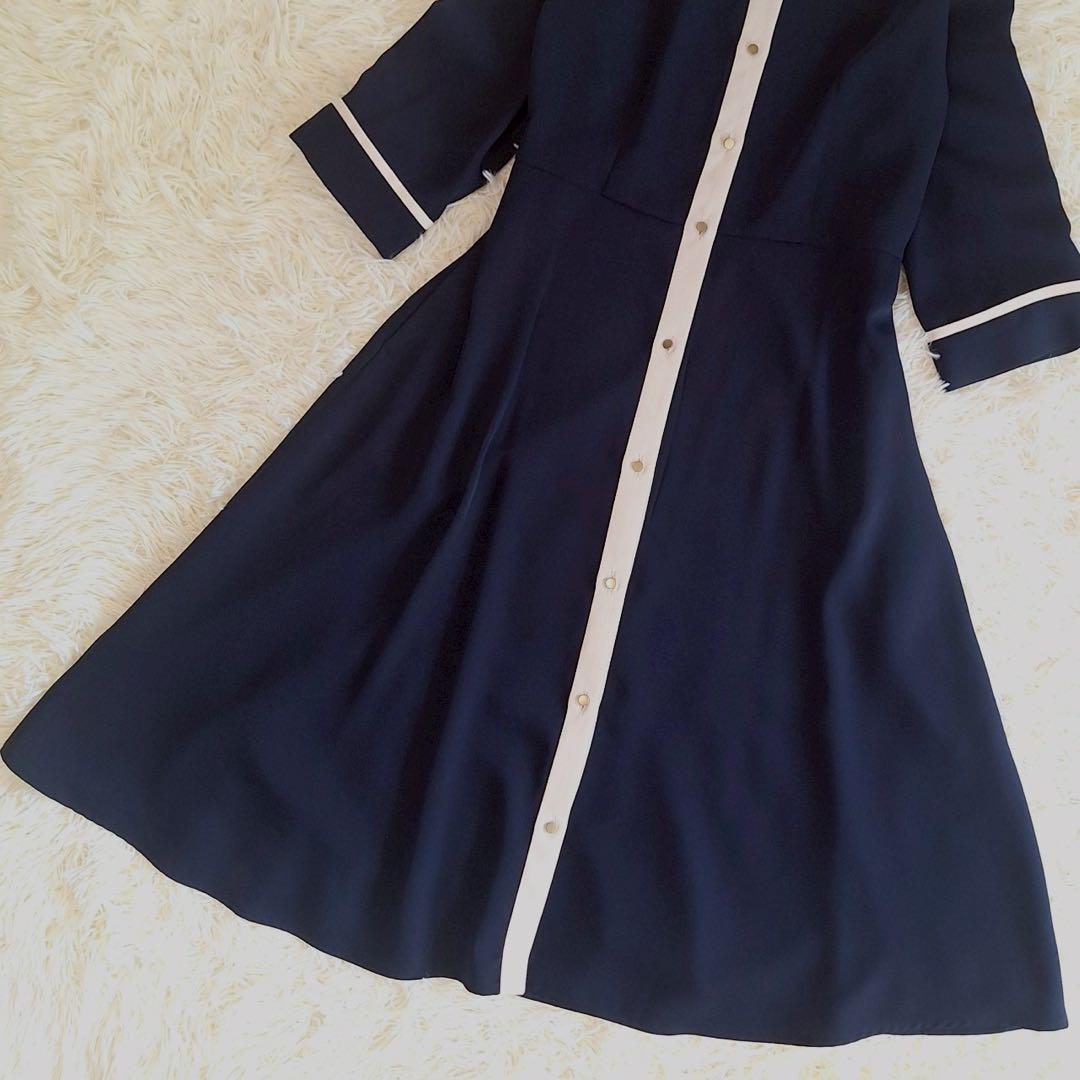 AT1595【新品】トーナル バイカラーワンピース 金ボタン M
