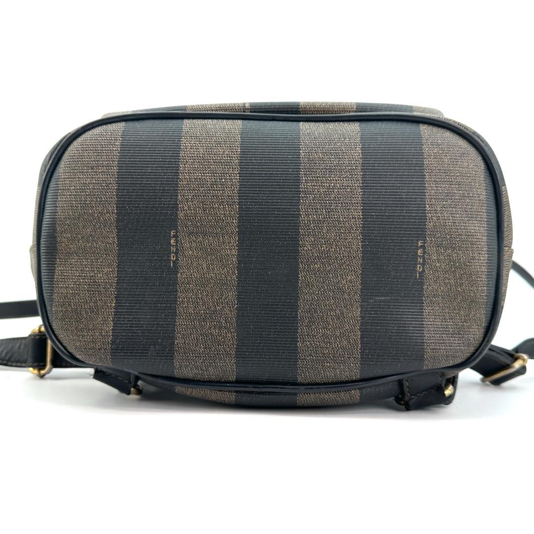 FENDI FFロゴ ペカン柄 リュック レザー L04-0201