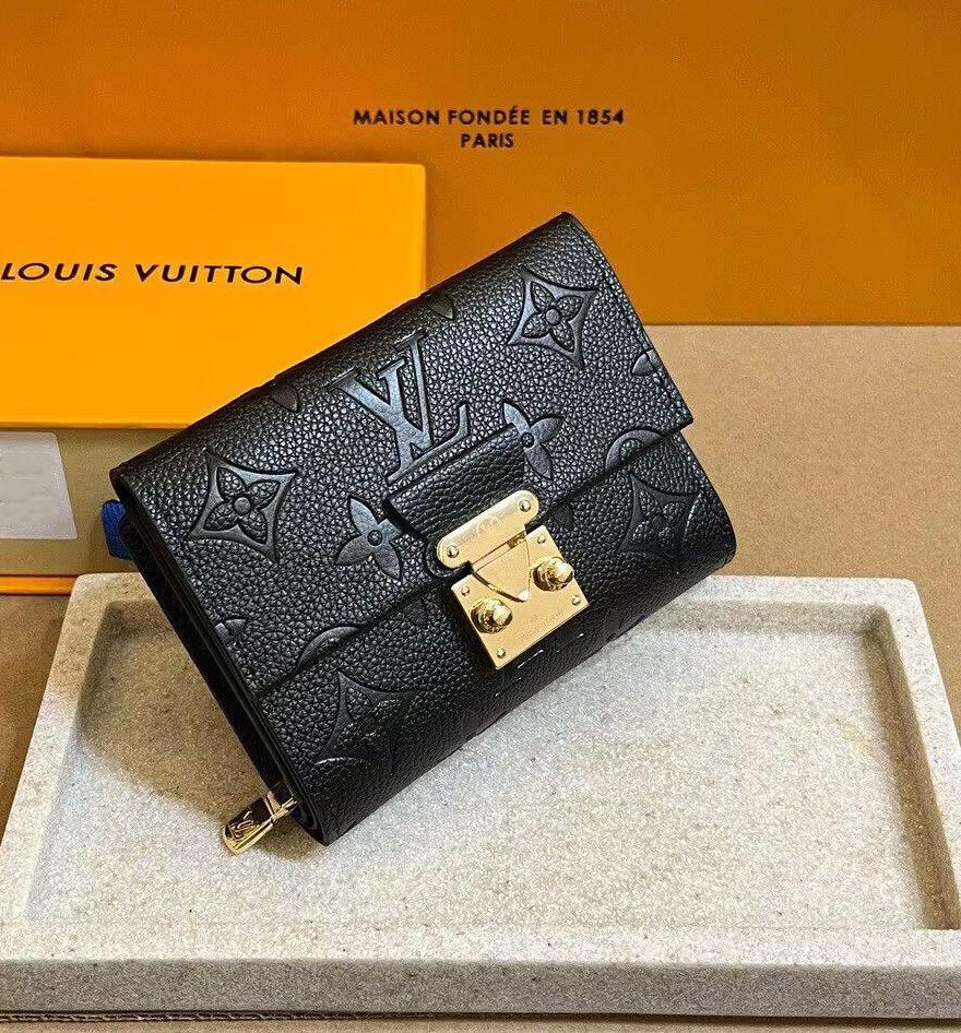 Louis Vuitton 三つ折り財布 ブラック Louis Vuitton ブラック 三つ折り財布コンパクト
