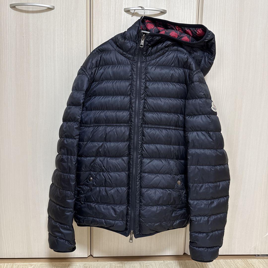 Moncler フード付きダウンジャケット ブラック