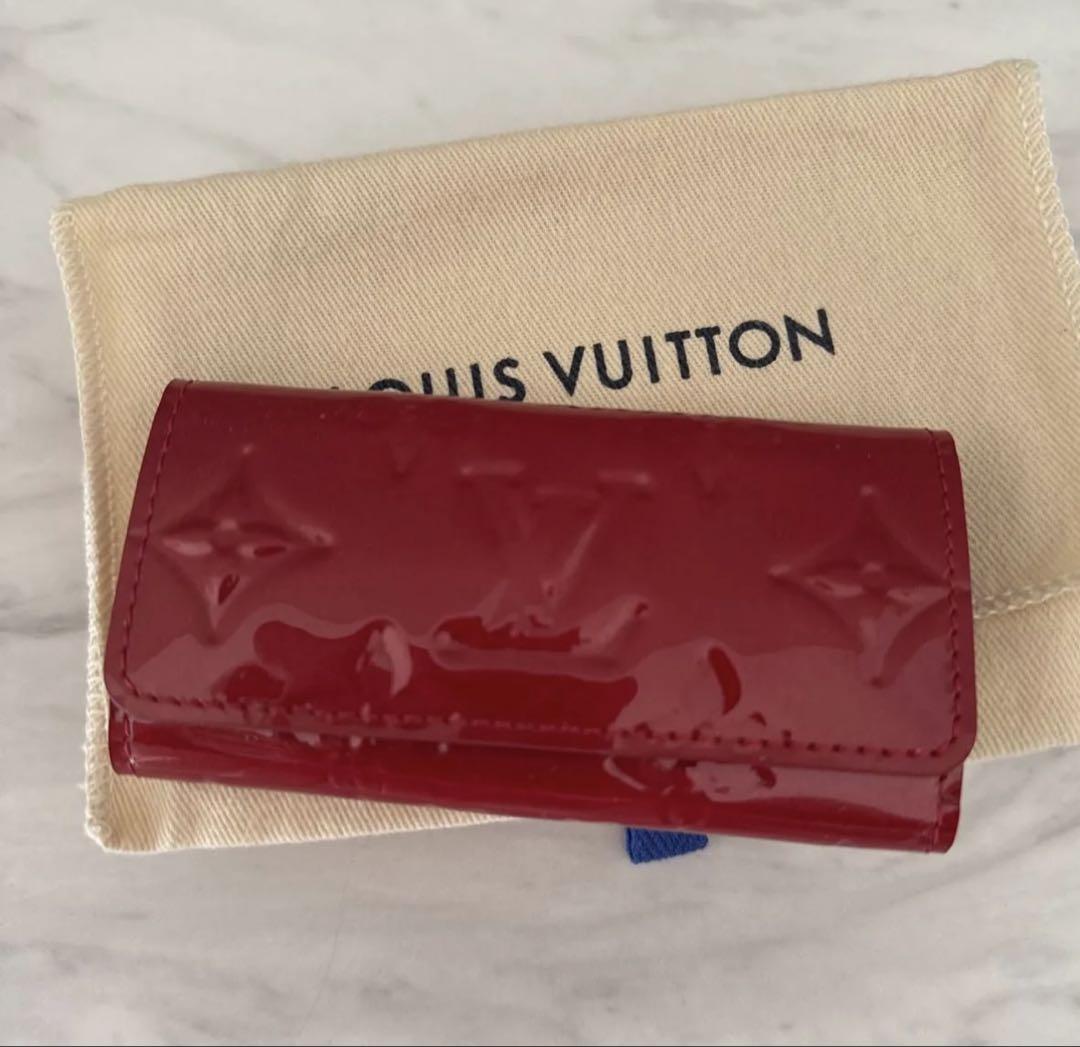 Louis Vuitton レッド キーケース