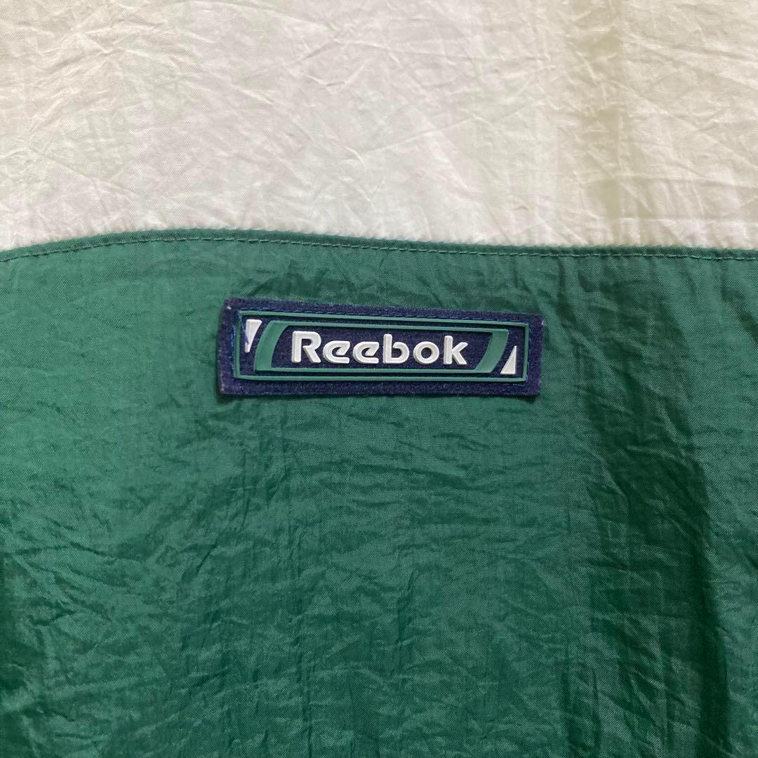 好配色⭐︎リーボック Reebok ナイロンジャケット　刺繍ロゴ