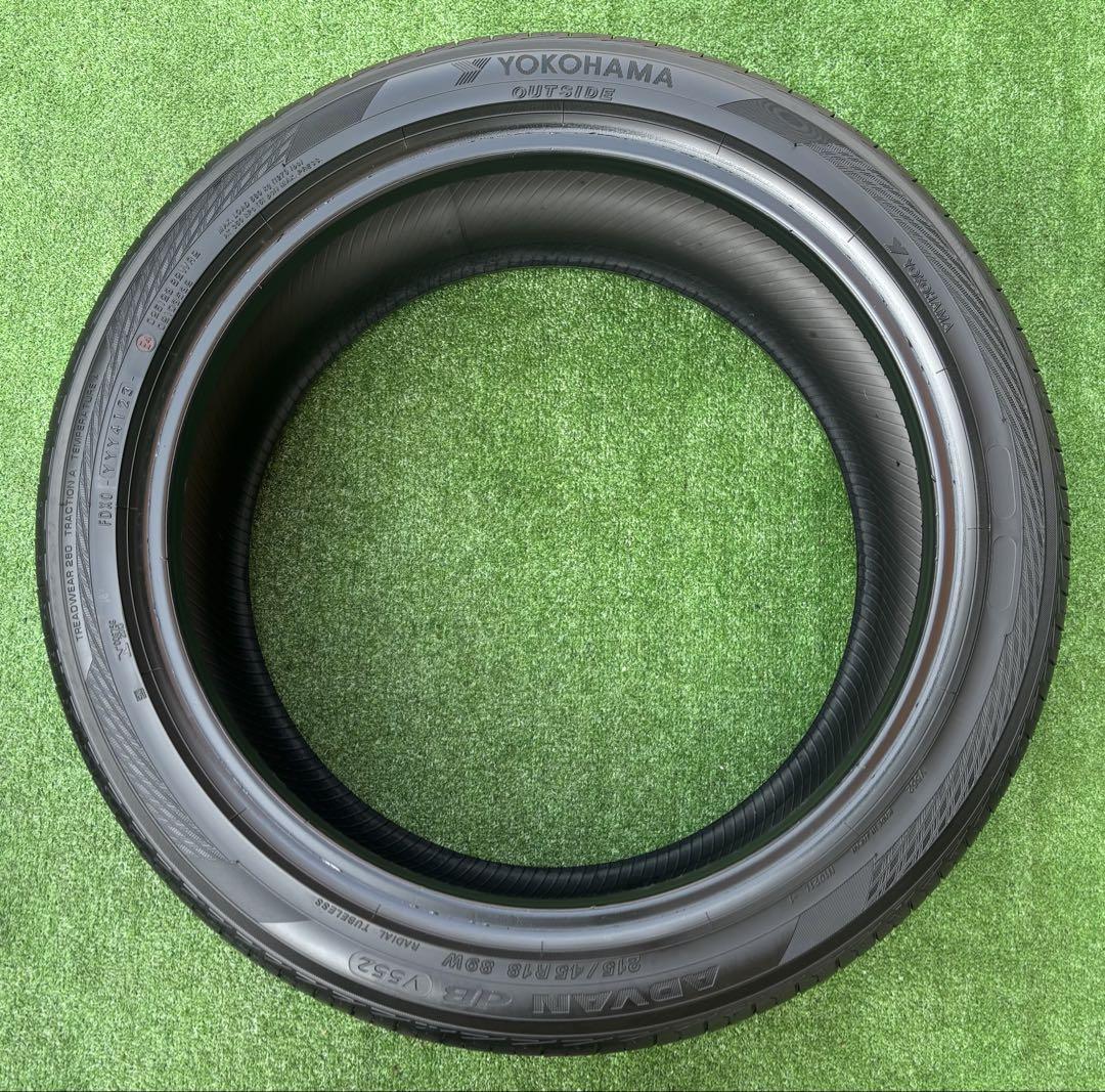 ヨコハマ アドバンv552,215/45R18,23年製ラジアルタイヤ4本セット