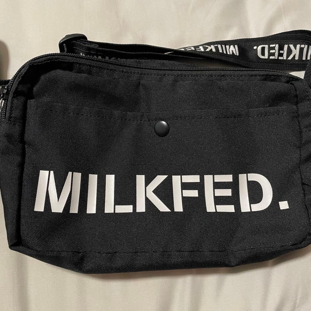 ディズニーリゾート　ミルクフェド コラボ　ショルダーバッグ