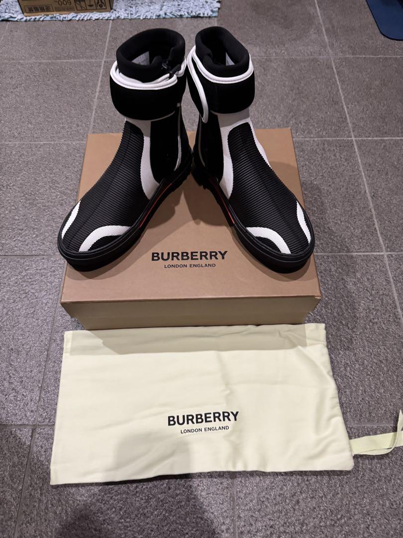 BURBERRY ブラック/ホワイト ブーツ 収納袋付き