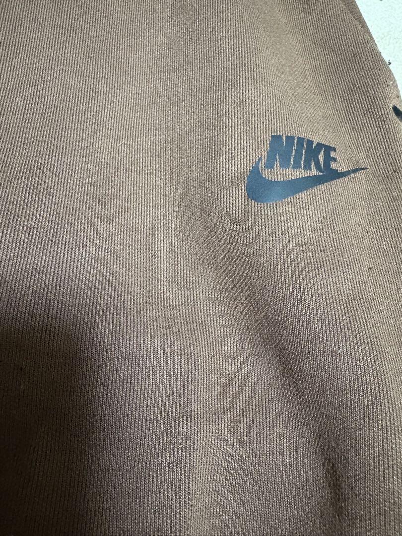 NIKE テックフリース　ブラウン　茶色　廃盤
