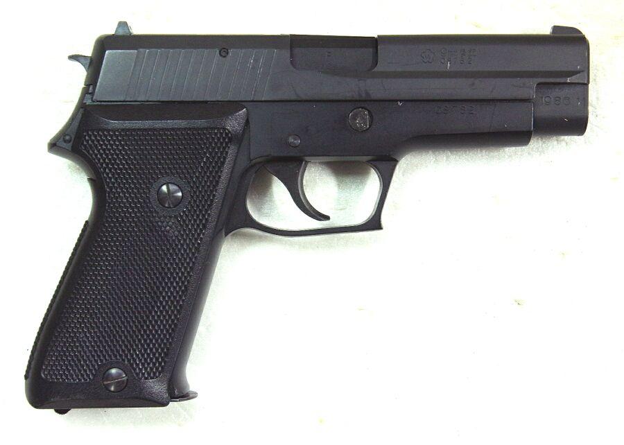 P220 IC