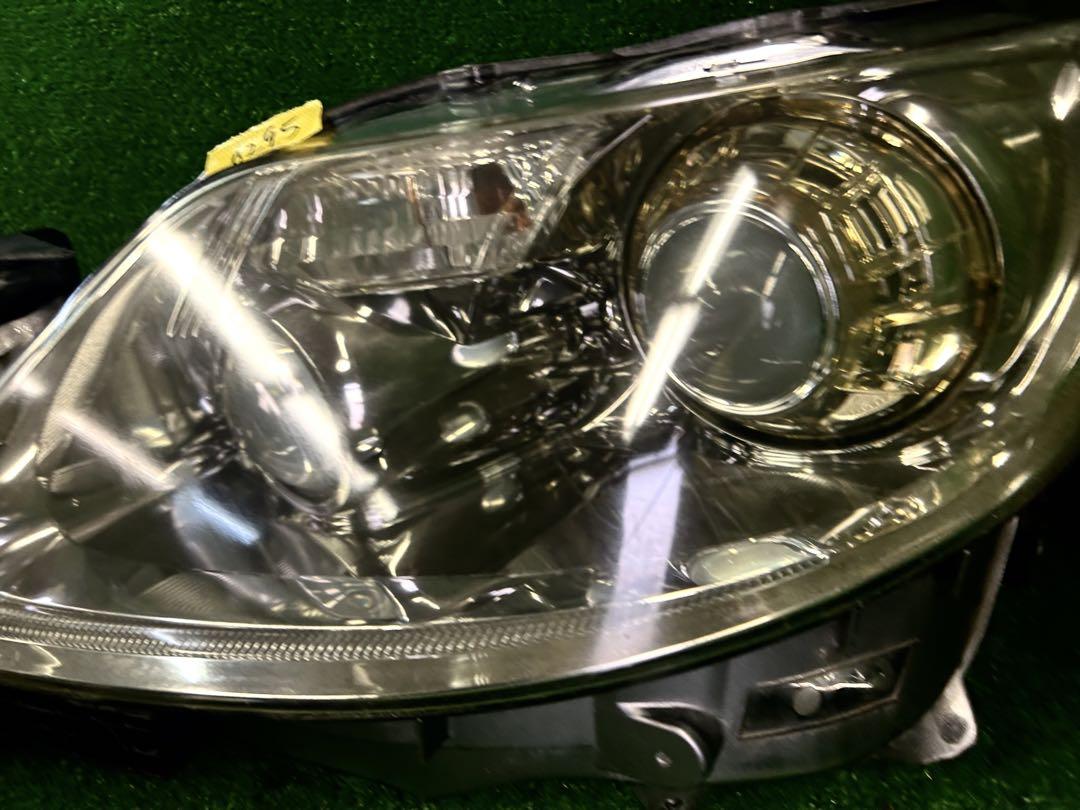 LS460 USF40 HID ヘッドライト　左右セット　レクサス