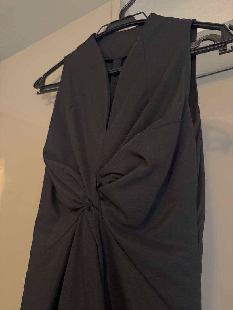 anuans ツイストギャザーワンピース ブラック M アニュアンスS anuans DECORATOM_COM_BR