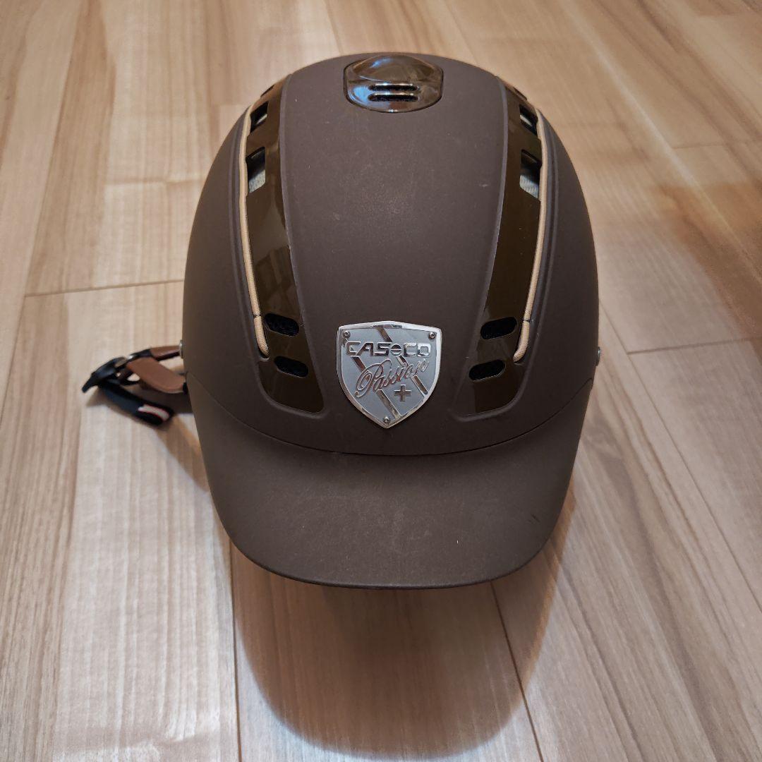 ブラウン ヘルメット 通気孔付き ブラウン ヘルメット 通気孔付き