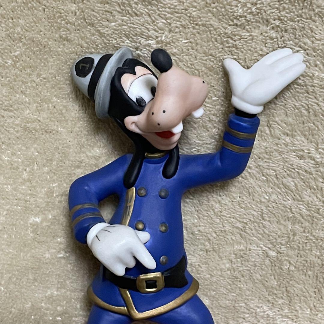 ディズニー Disney グーフィー 陶器 置物