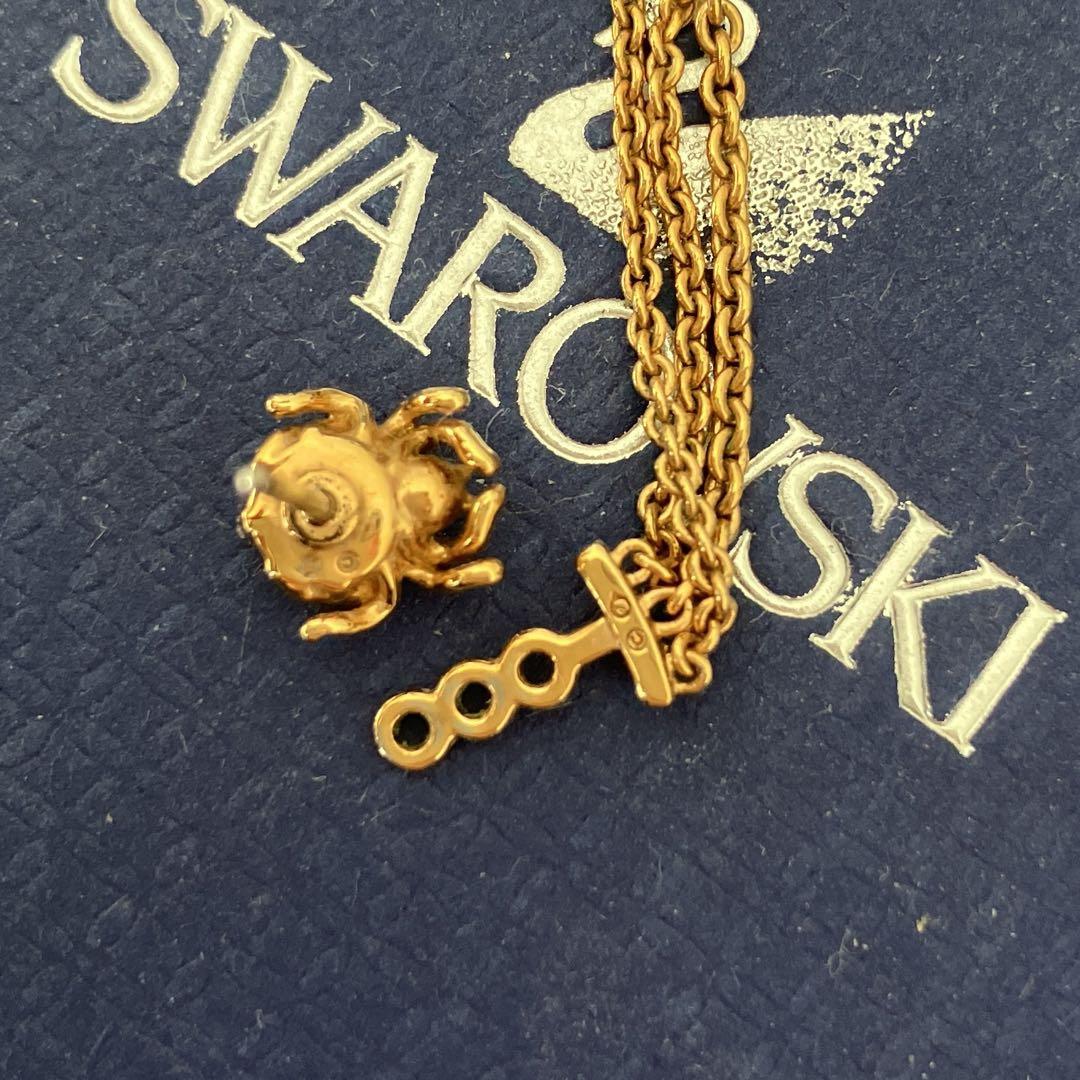 Swarovski クモの巣とクモ ピアス