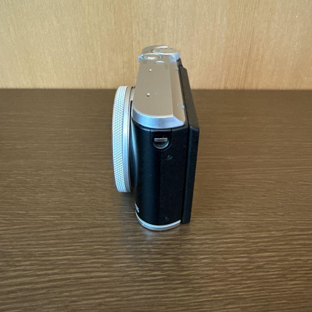 CASIO EX-ZR4000コンパクトデジタルカメラ