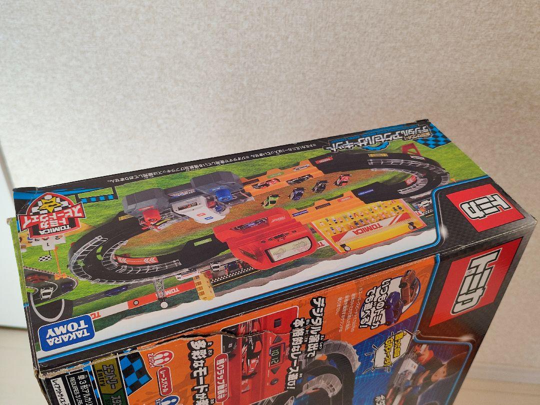 【別売車両２台付】トミカスピードウェイ 実況サウンド！デジタルアクセルサーキット