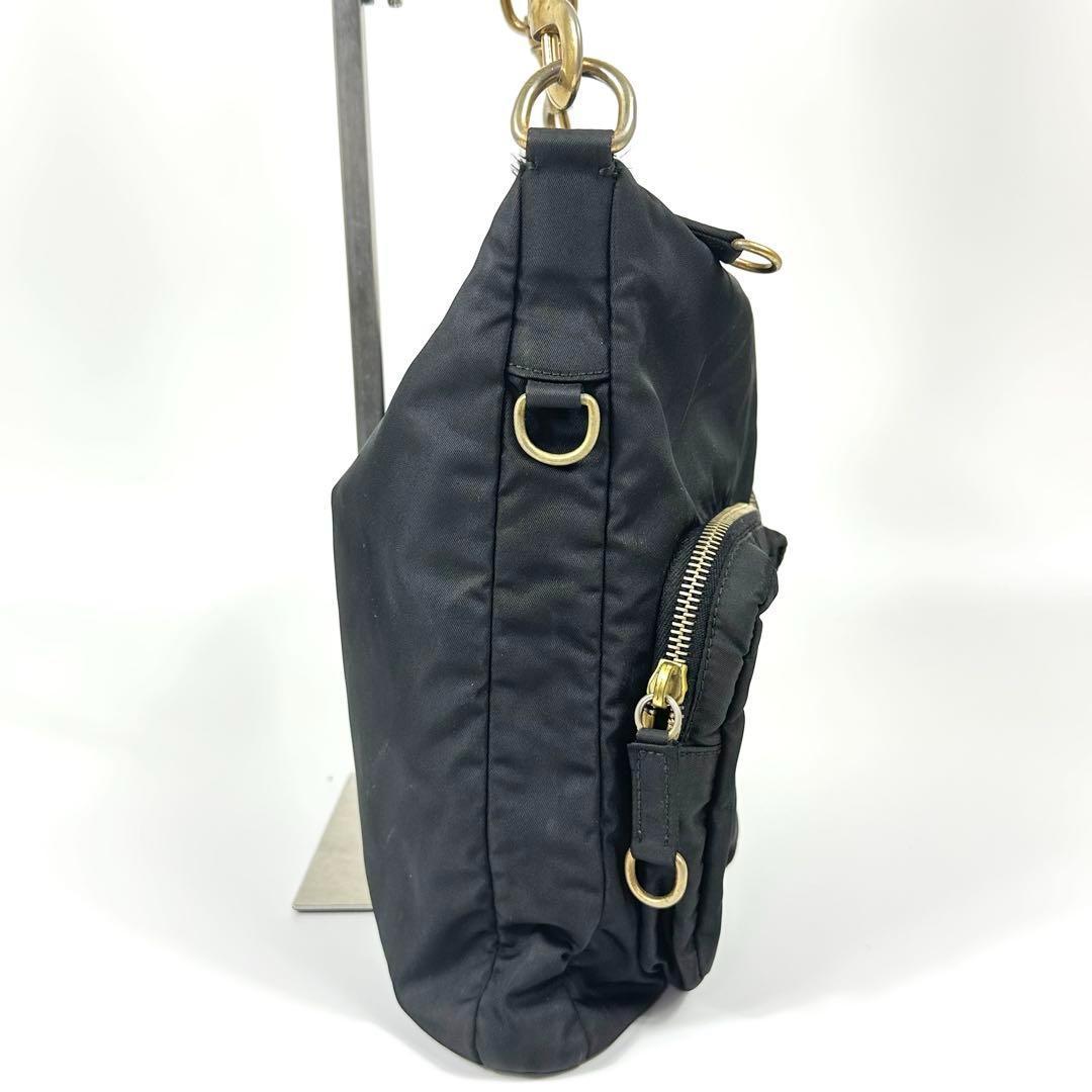 00s MIUMIU ナイロン ショルダーバッグ 黒金 立体ポケット