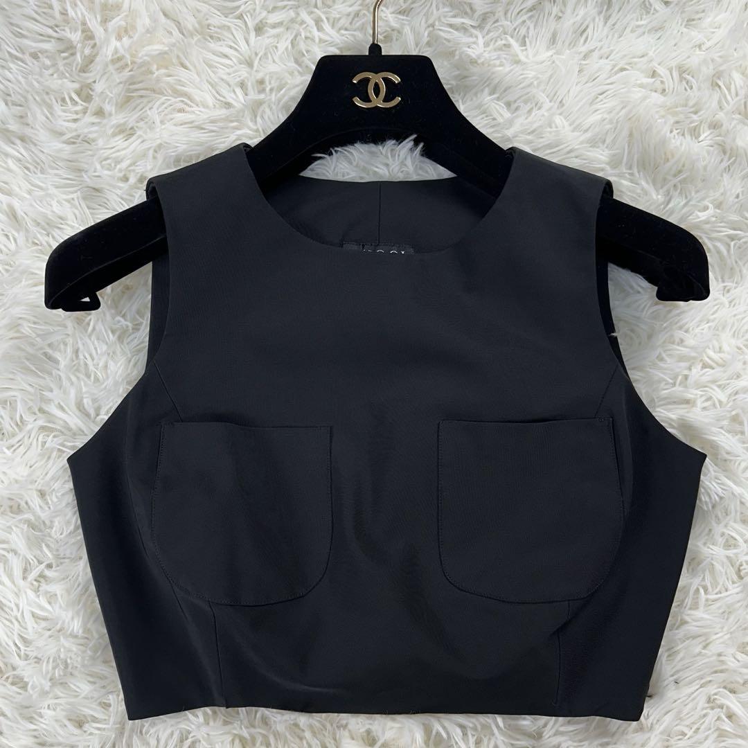 SS1996 Gucci by Tom Ford Silk Black Top