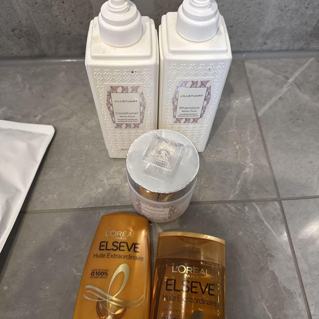 ジルスチュアートコンディショナー、シャンプー、ヘアマスク　などなど　新品未使用