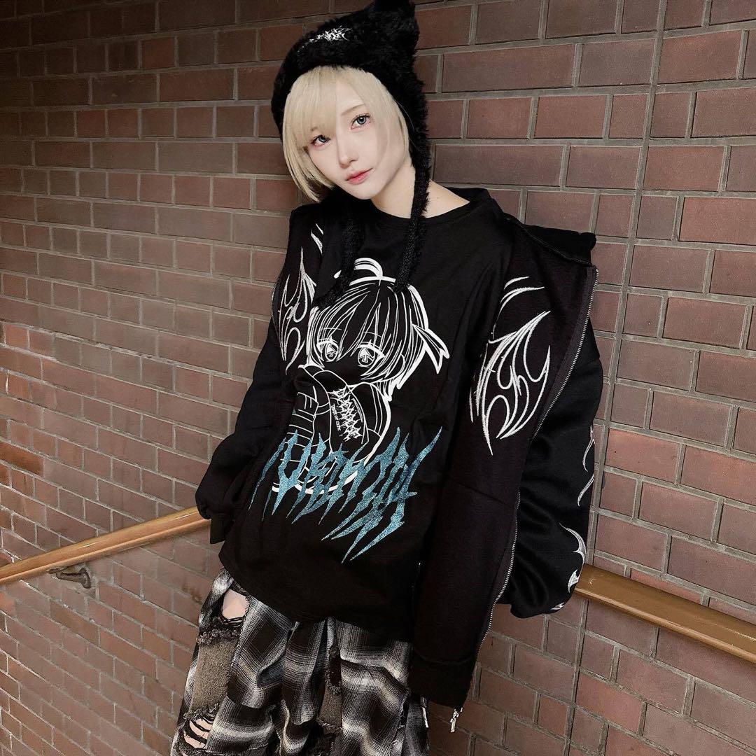 月海つくね　VOLCAN&APHRODITE コラボ　Tシャツ