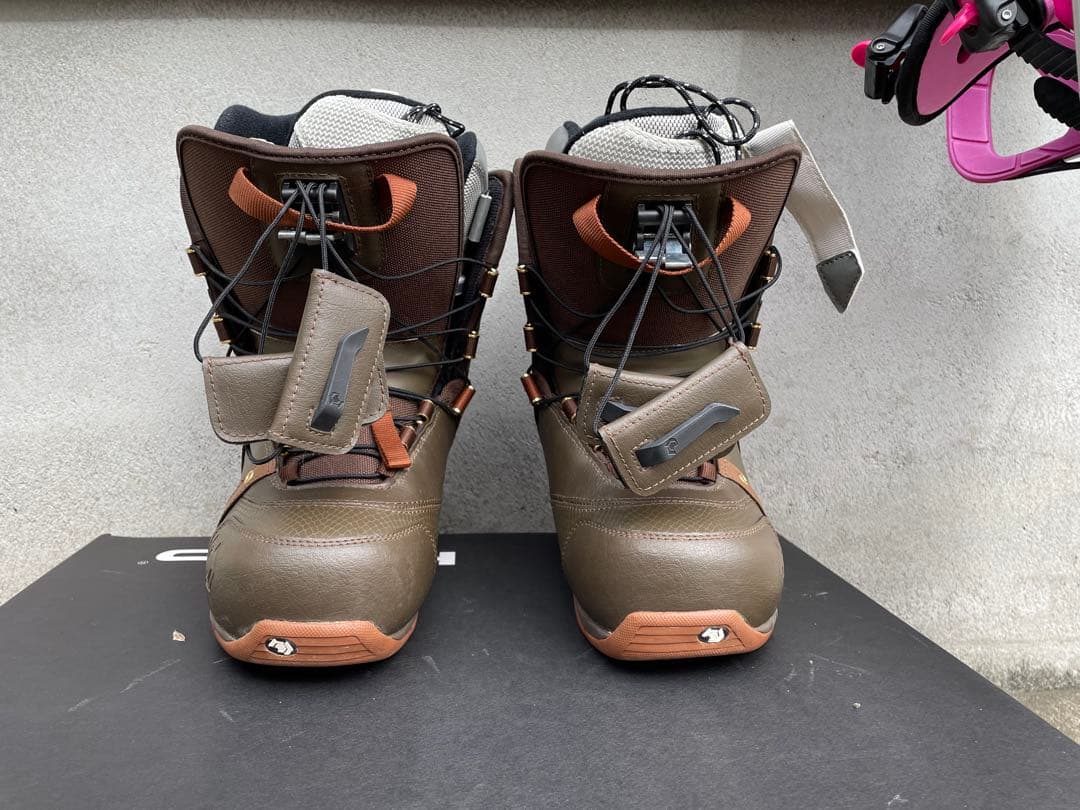 K2 スノーボード 146cm ブーツ付き K2 スノーボード 146cm ブーツ付き