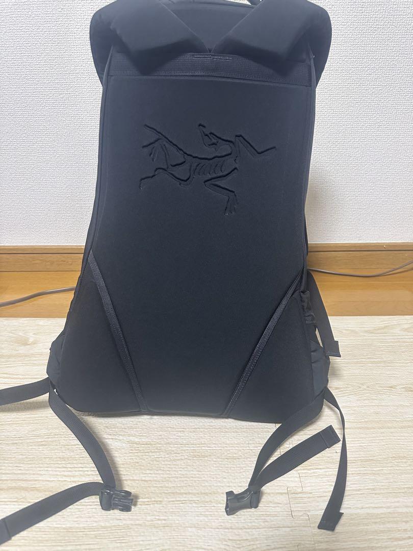 美品 arc'teryx arro 22 （ビームス購入）