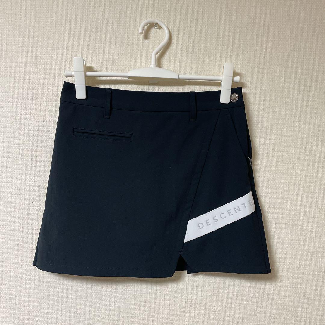 DESCENTE ブラック プリーツスカート