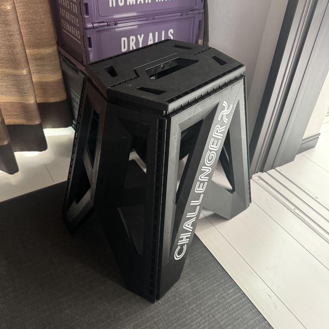 チャレンジャー LOGO FOLDABLE CHAIR ネイバーフッド