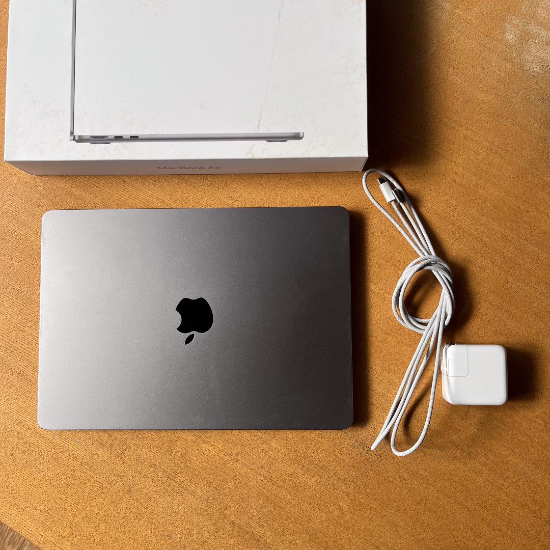macbook air M2 13.6inch 16GB SSD512GBMacBook本体