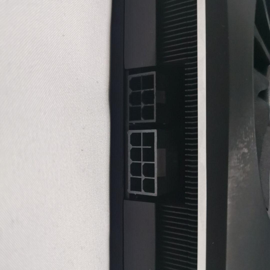 Intel ARC A750 グラフィックボード