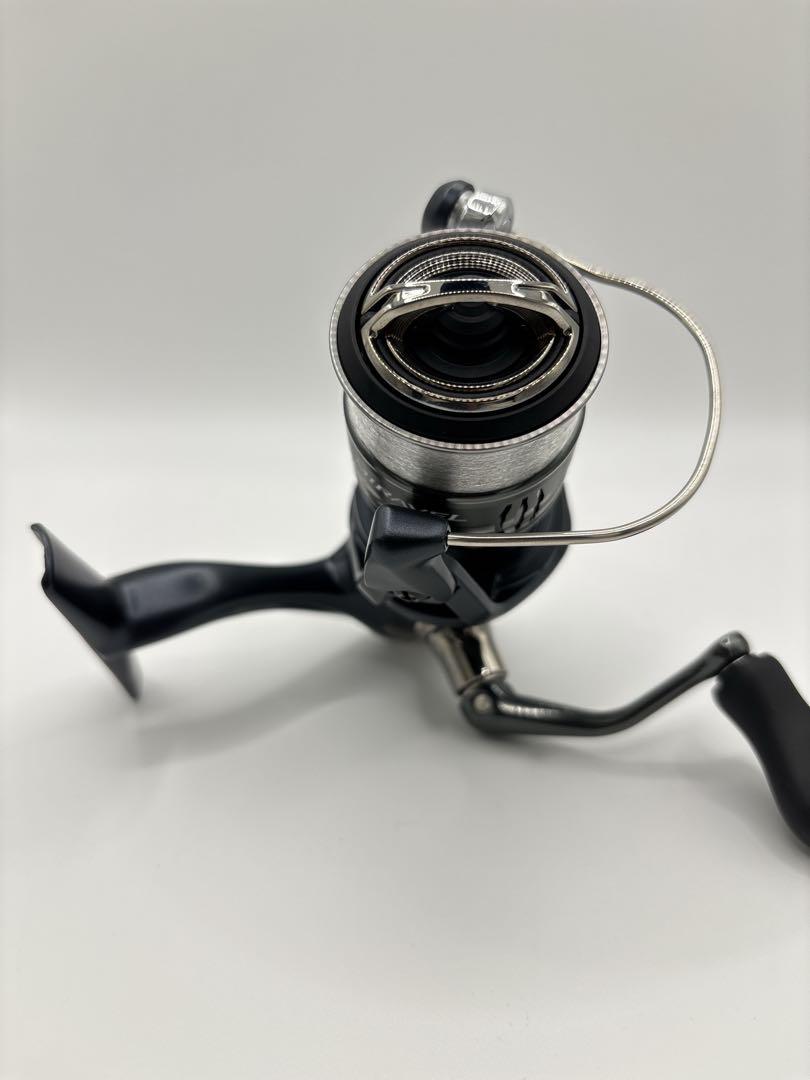 シマノ　MIRAVEL C2000S リール　【美品】
