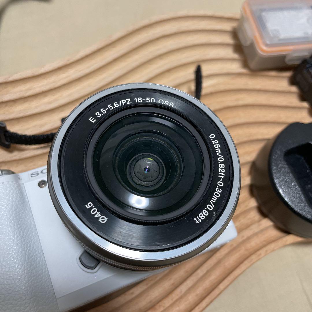 新品最新作 即購入OK バッテリー5つ付き 箱無し ignMO-m77648323959 SONY α5100 人気セール
