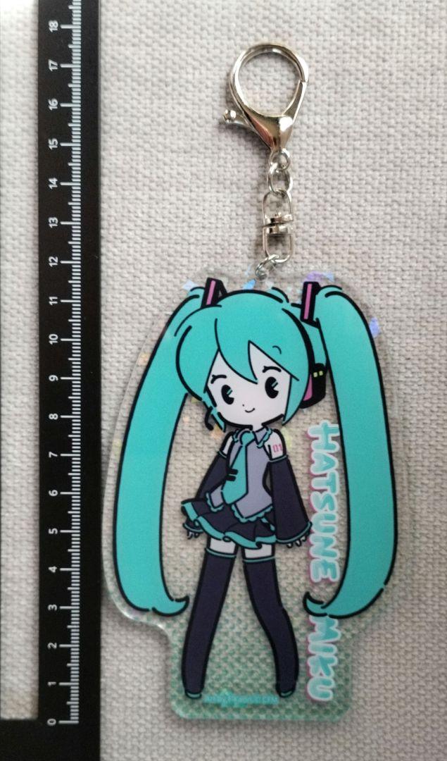 メルカリは転売対策しろ】初音ミクアクリルキーホルダー【ヤフー
