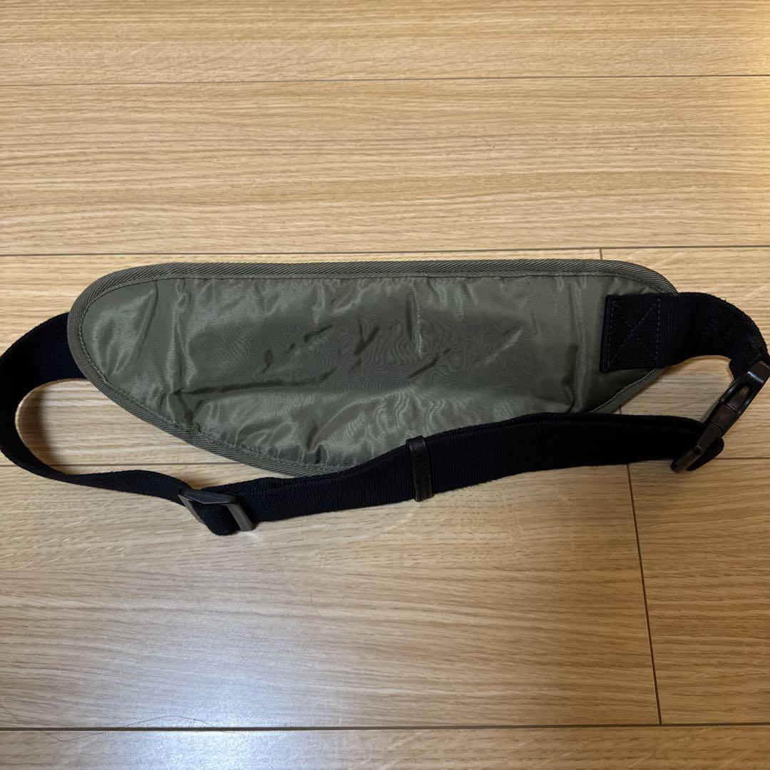 【24時間以内発送】A.P.C. CARHARTT ウエストポーチ