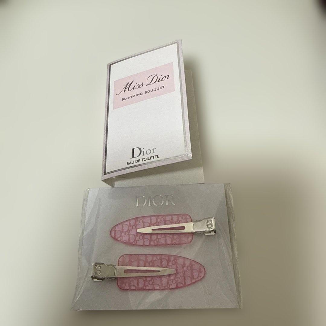 【新品未開封】Dior ディオール ノベルティ ヘアピン ピンク Christian Dior - ディオールノベルティヘアピン2本セット新品未