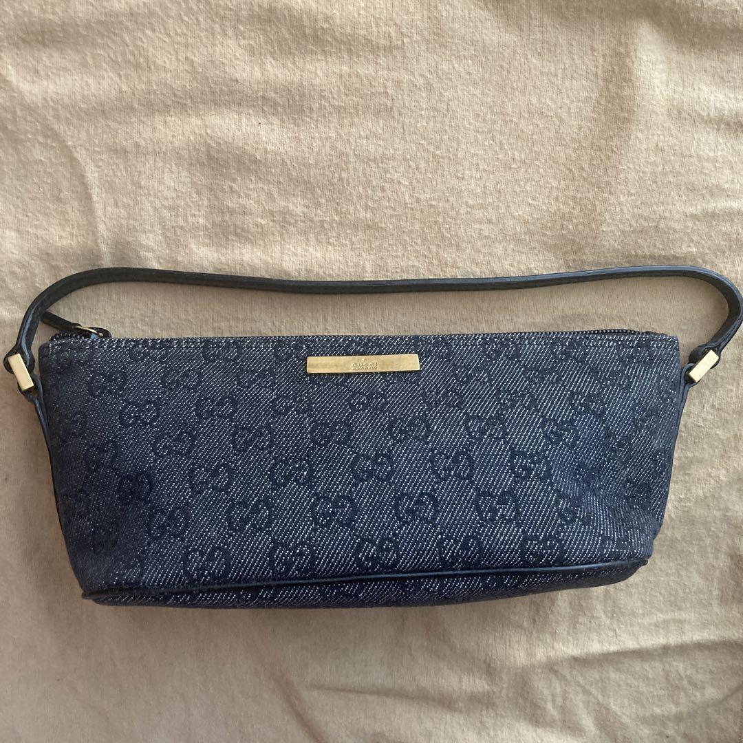 ☆GUCCI  GG柄ポーチ☆